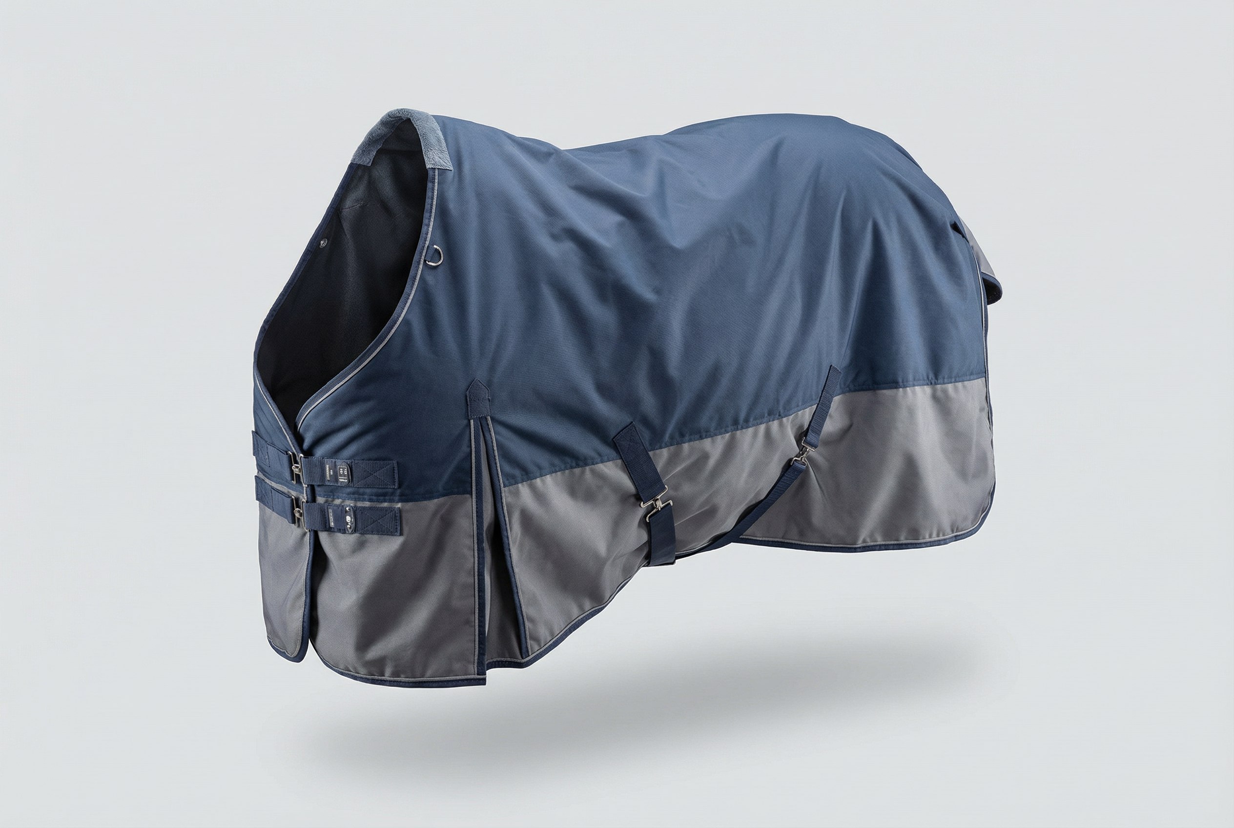 Попона прогулочная водонепроницаемая с флисом EQUITHÈME TYREX 600D