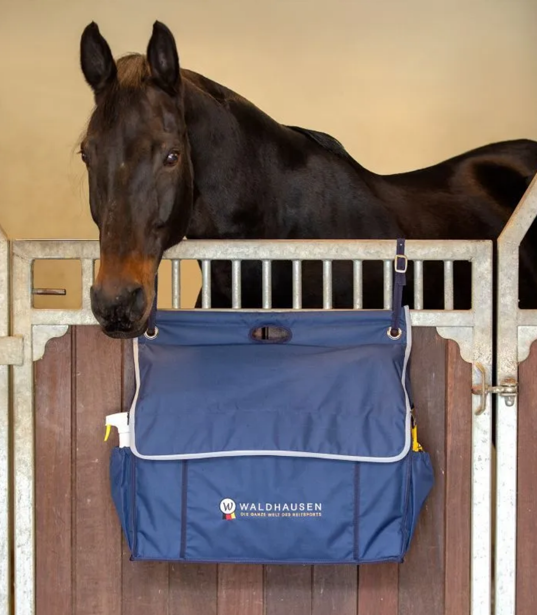 Сумка-органайзер на денник 45х55х20 Waldhausen цвет Тёмно-синий