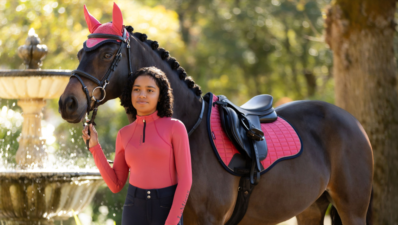 Вальтрап конкурный LeMieux Suede Classic Cranberry + ушки